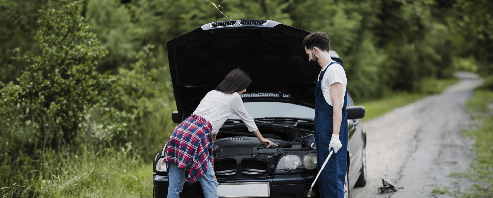 The best way to jumpstart your car is to know how to do it properly.